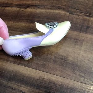 Just the Right Shoe Jewel Heel Pump